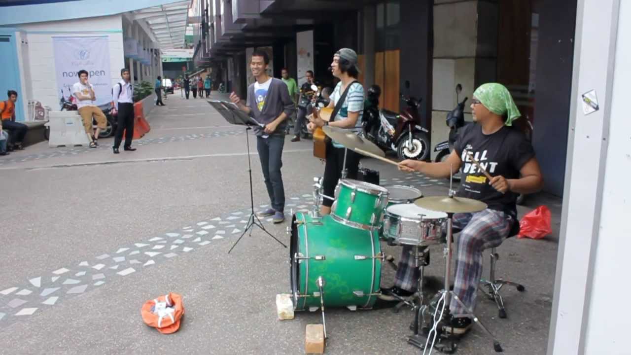Drum Busking in Kuala Lumpur, Bukit Bintang by Man Kanan