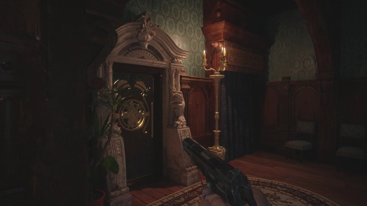 Resident Evil Village Escape Castle Lady Dimitrescu Attack Get Back to Save Room