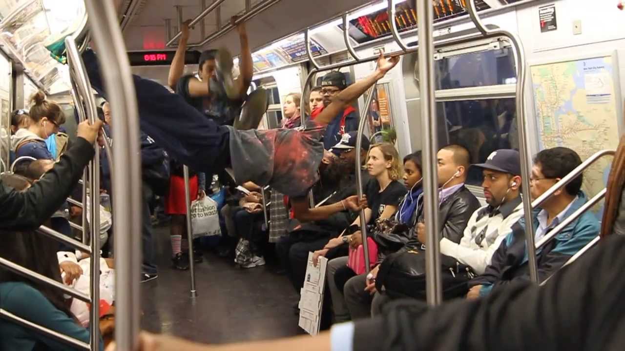 NYC Subway Performers II. M train Williamsburg ride - BEST VIDEO