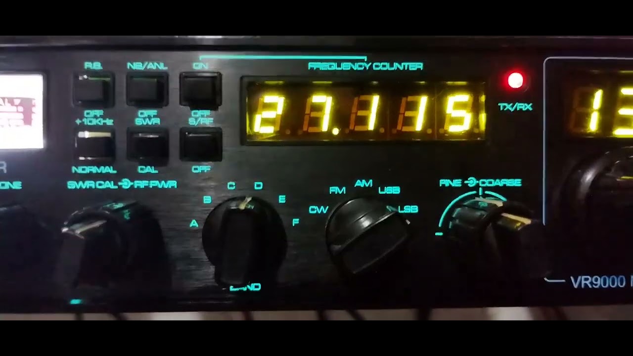 3- TESTE LOCAL DO RÁDIO  VOYAGER VR 9000 MKII COM HENRIQUE ESTAÇÃO TROVÃO AZUL.