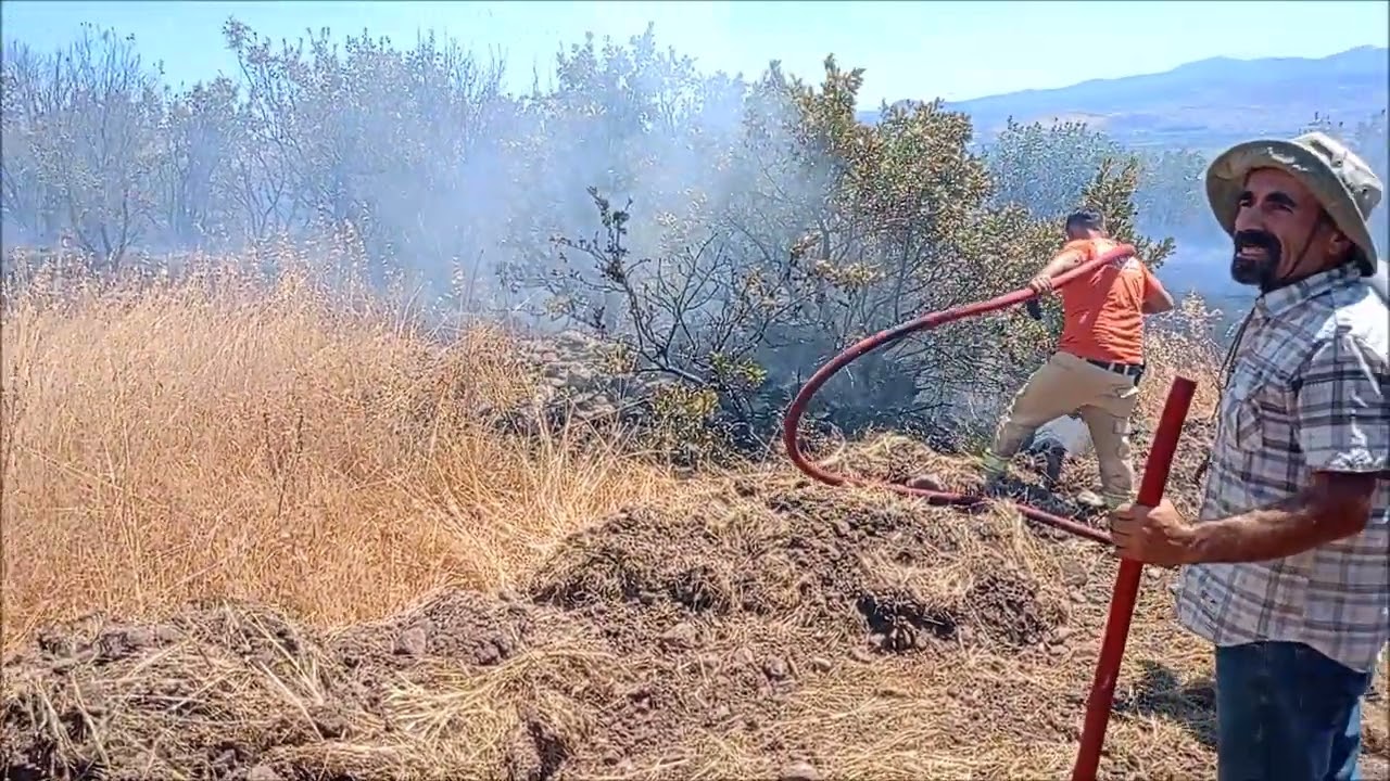 DİKİLİ İSLAMLAR MAHALLESİ'NDE ÇIKAN YANGIN.