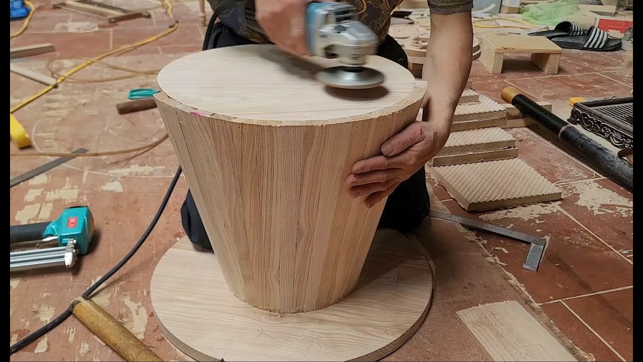 Surprising Woodworking Process Creating a Mushroom-Shaped Chair