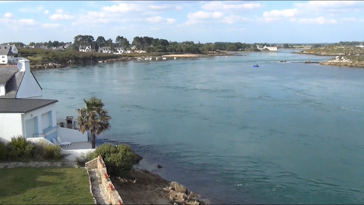 Pont Lorois ; Rivière d'Etel ; pont suspendu ; Belz ; Pêcheurs ; Bretagne ; Bridge Loroi ; France