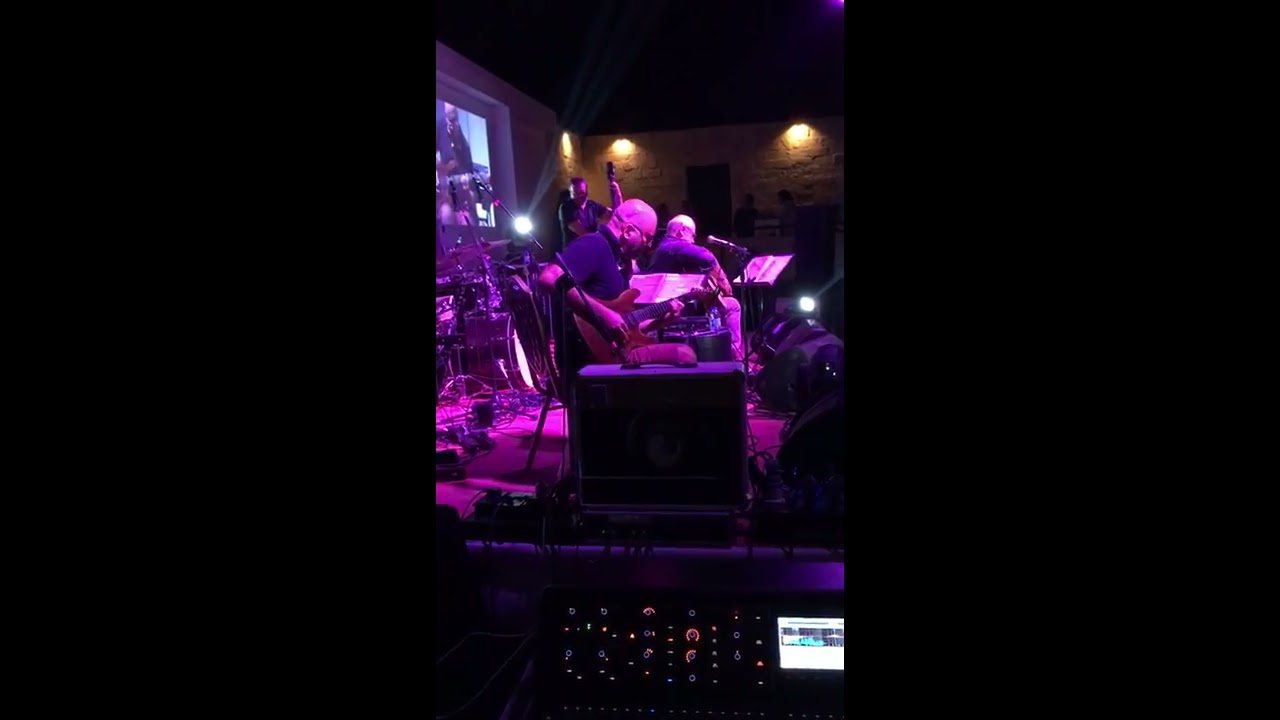 Akın Eldes - Şık Latife (Canlı)