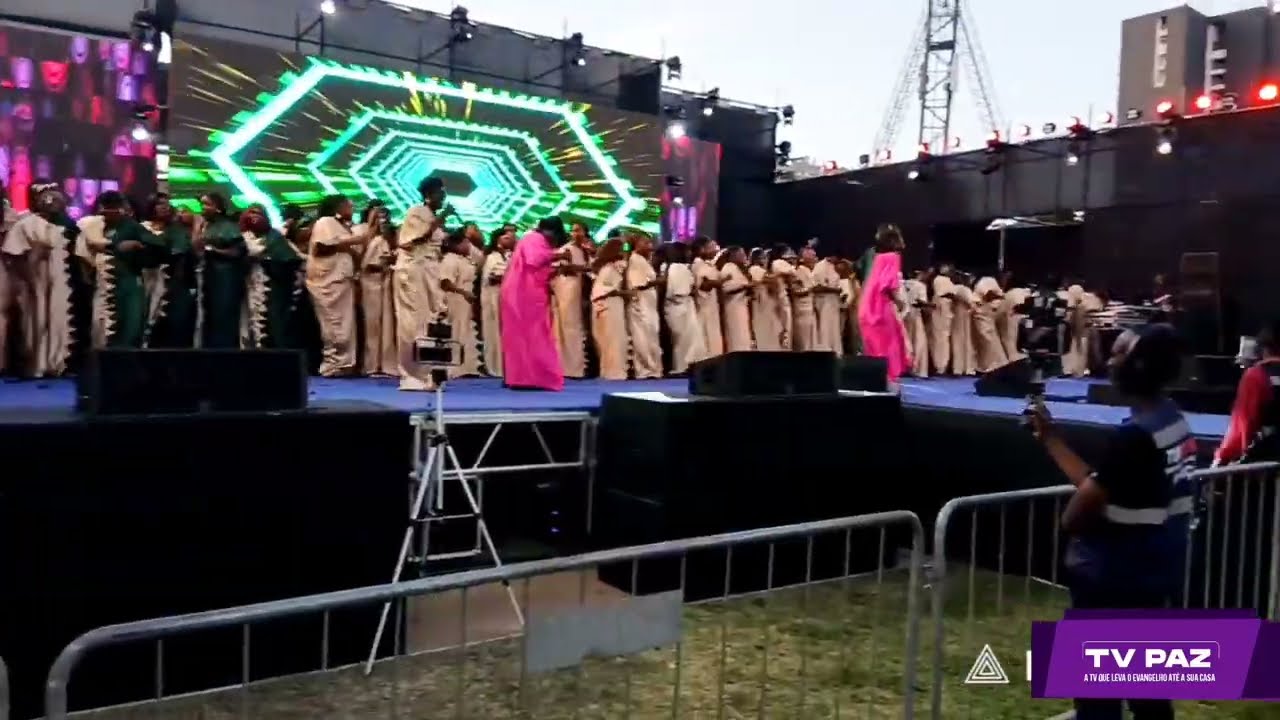  ATUAÇÃO COMPLETA  DO CORO B MAIANGA / BOM DEUS ... CONCERTO GOSPEL  FUSÃO ANGOLA _ RDC 2026