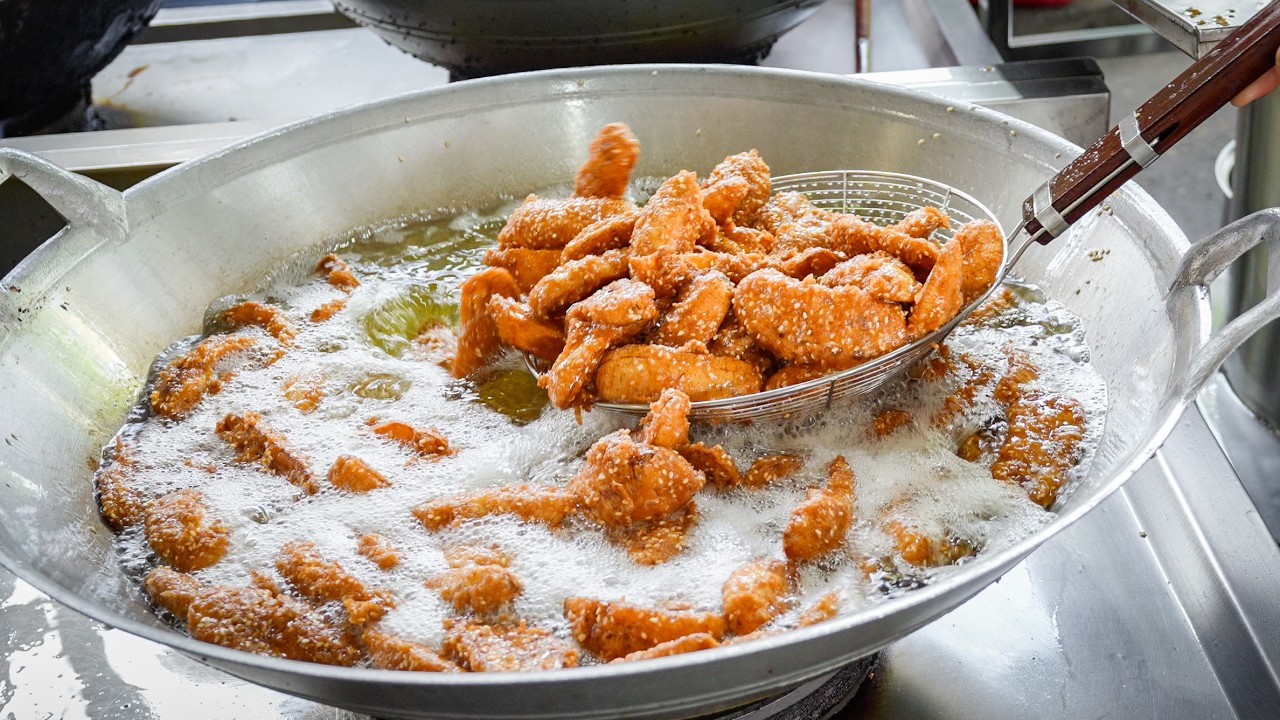 The Cleanest Fried Banana Ever! Fritters with Zero Grease that Won Michelin Award - Thai Street Food