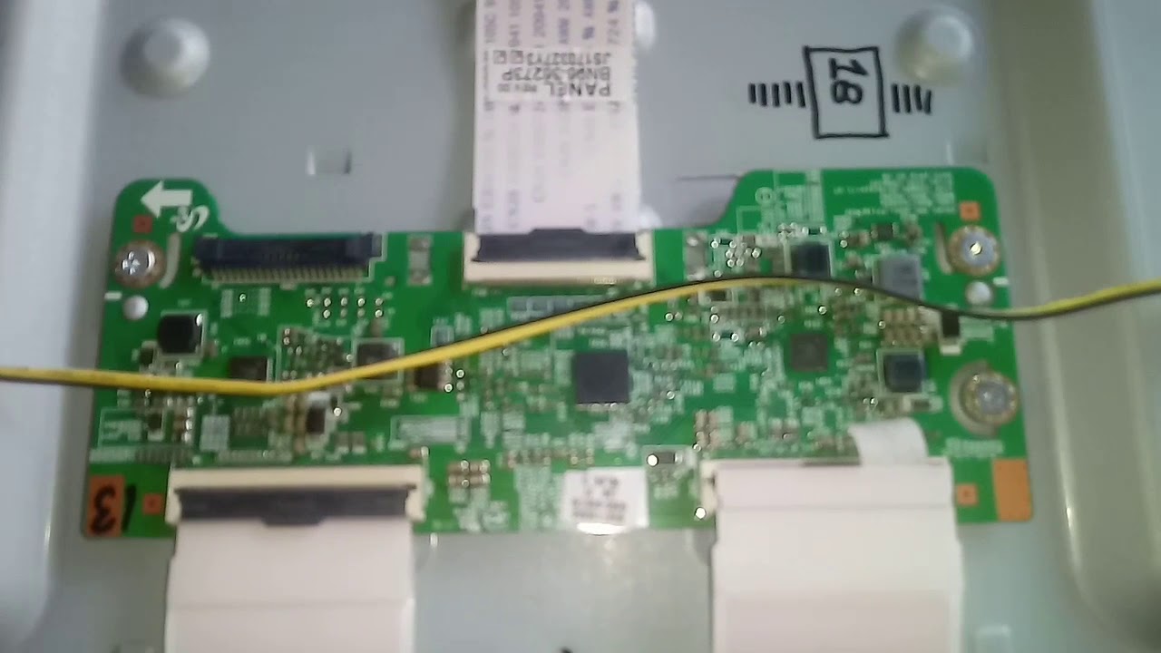 Sem solução! Veja descrição - Tv Samsung un48j5200 sem imagem defeito no display áudio está normal.