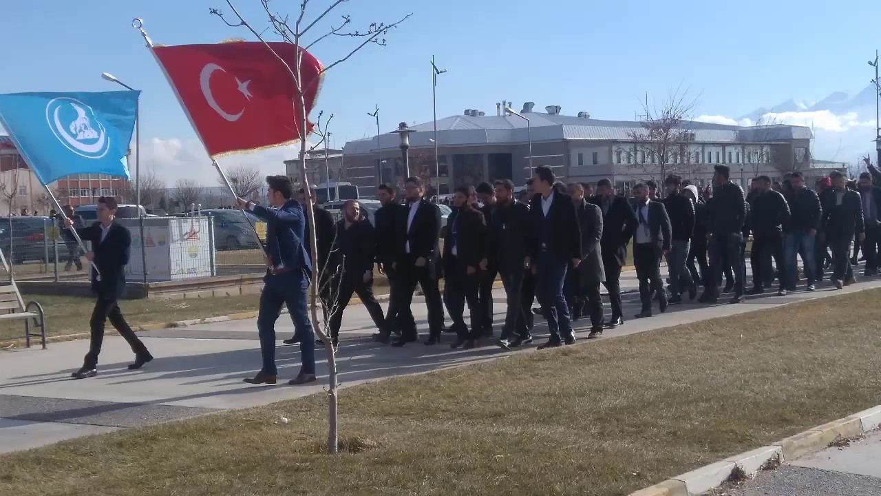 AKSARAY ÜNİVERSİTESİ ÜLKÜCÜLERİ