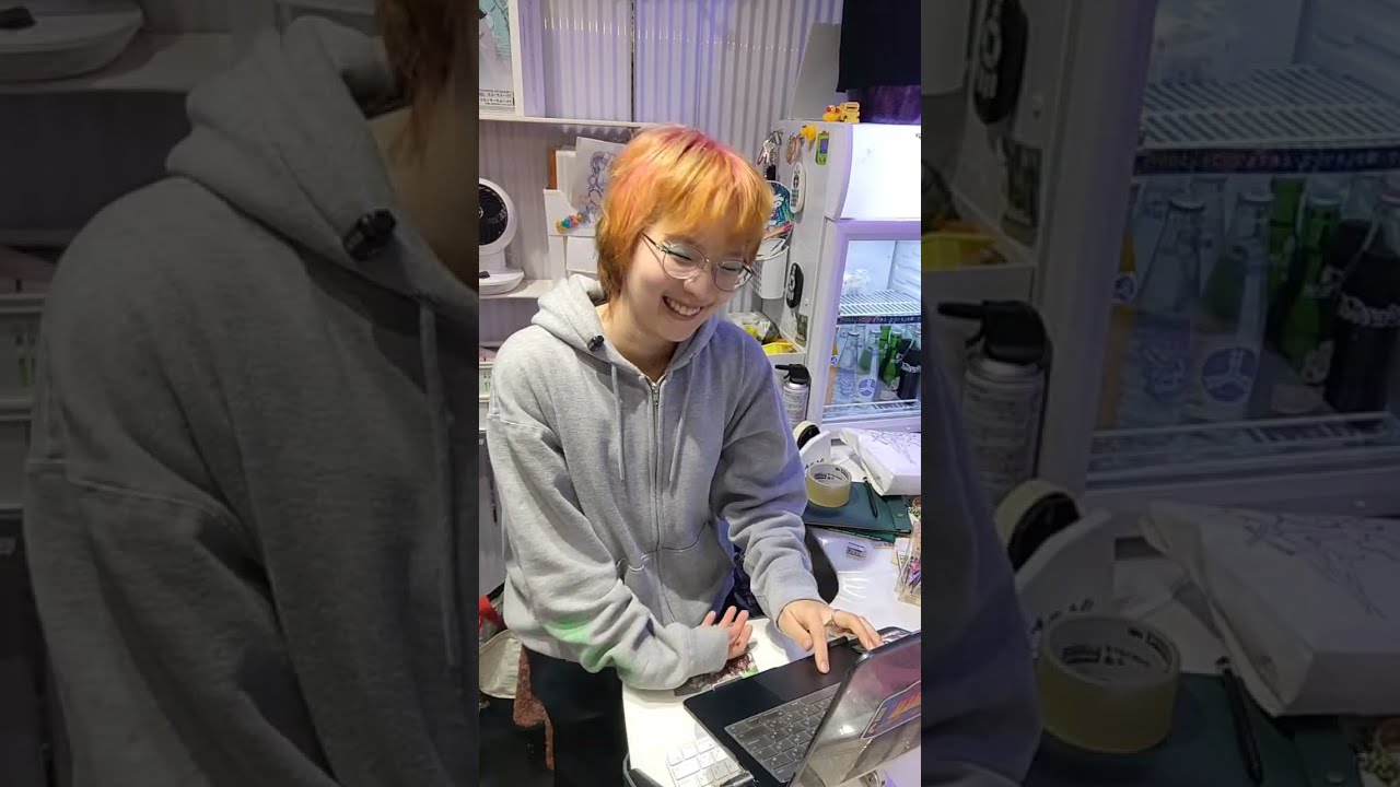 グレーのキョンシーパーカーお気入りなるんるんストア閉店30分前ライブ