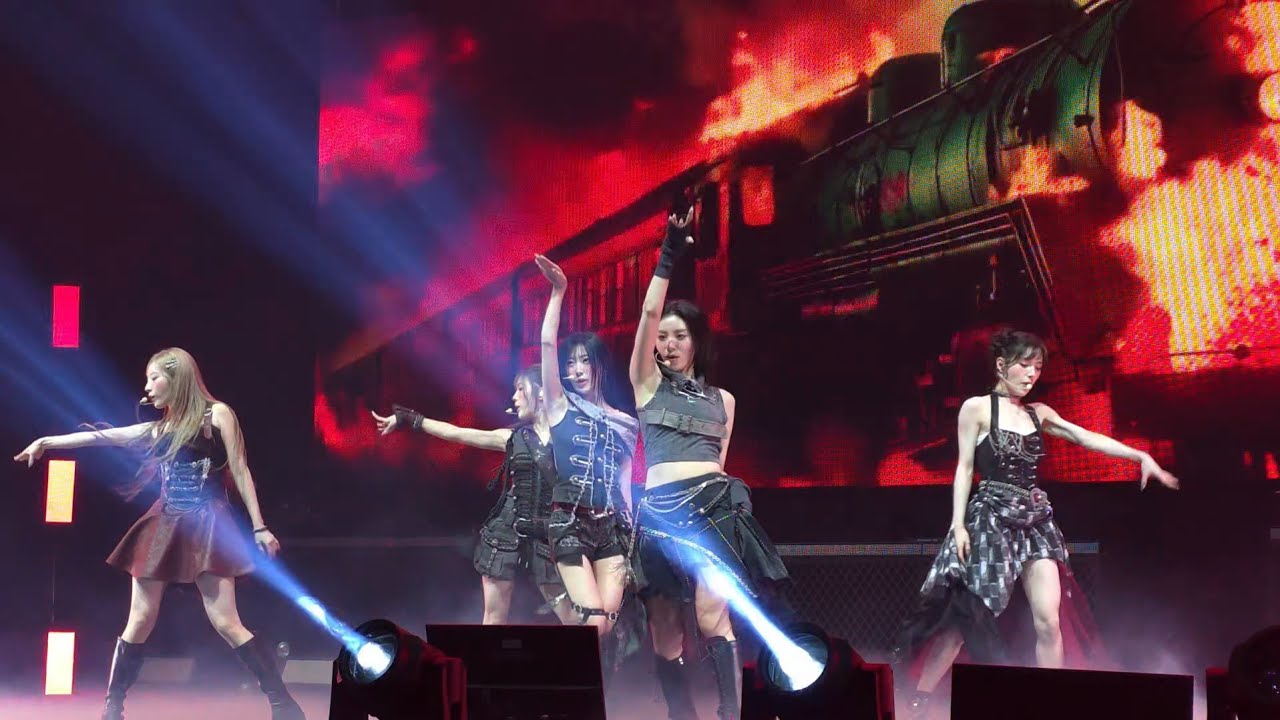 260208 ARTMS - Red Light(f(x)) Cover