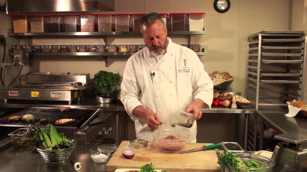 How to Make Burgers With Worcestershire & Onion Soup Mix : Burger Cooking Tips
