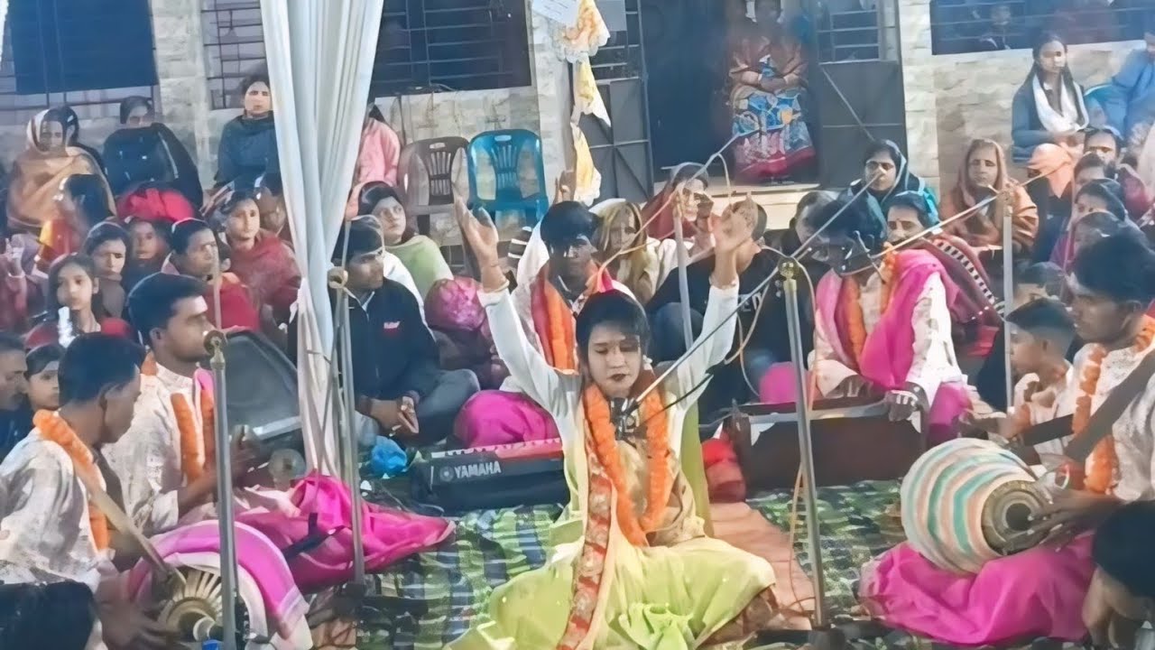 কীর্তনীয়া রিখা রানী দাস। যোগাযোগ 01756497493 দিরাই সুনামগঞ্জ। 