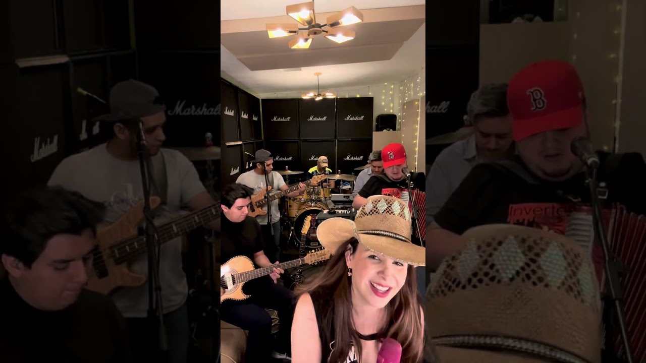 YA NO ME PONES ATENCIÓN - Laura Denisse y los Brillantes #EmilioNavaira #tejanomusic