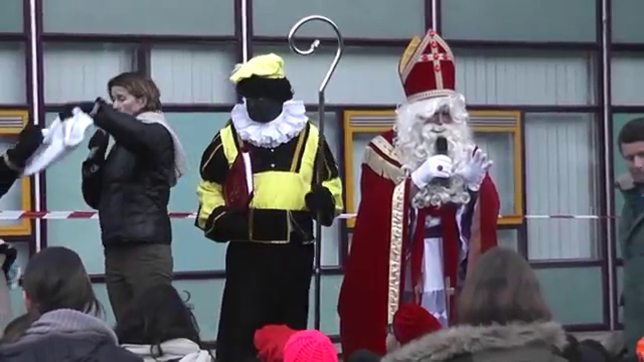 Aankomst Sinterklaas 2015 Valentijnschool