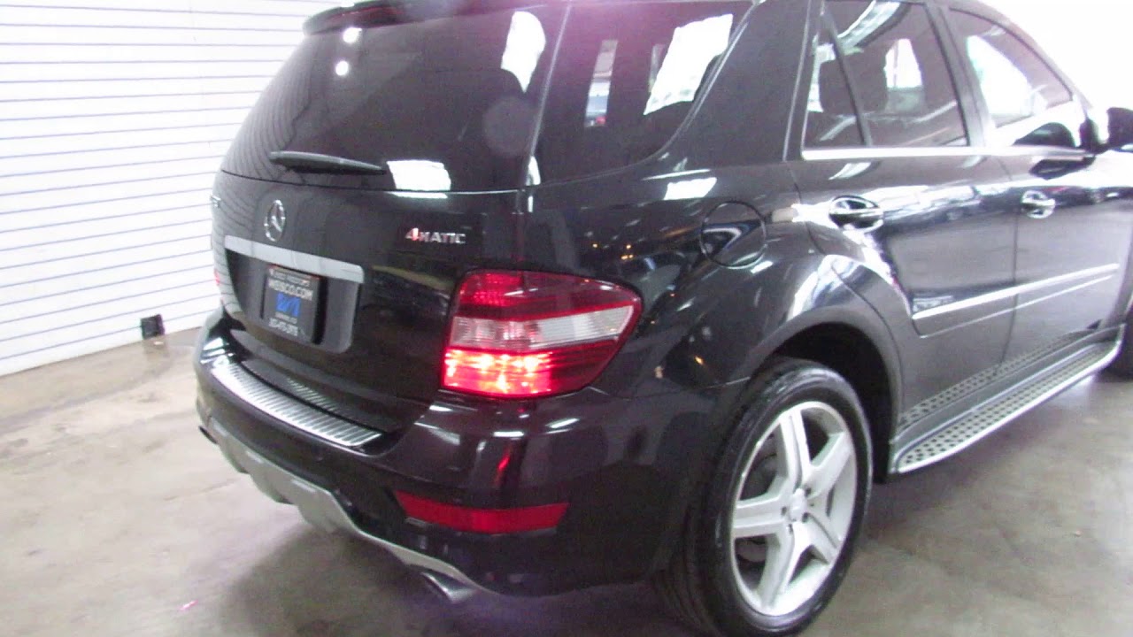 2011 Mercedes ML550 Black AMG sport package