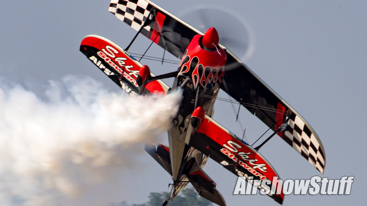 Skip Stewart Biplane Aerobatics - EAA AirVenture Oshkosh 2025