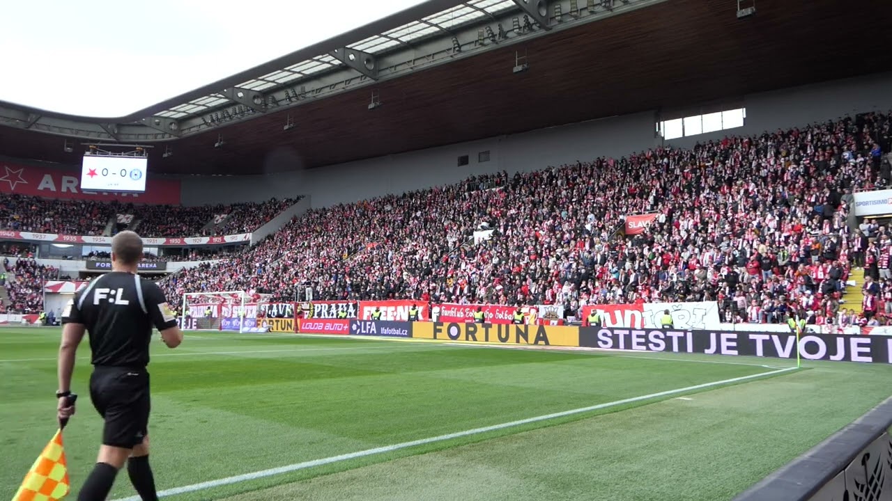 Tribuna Sever: SK Slavia Praha vs Sigma Olomouc