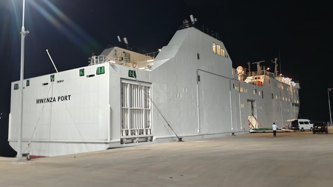 MV NEW MWANZA ILIVYOPOKELEWA BUKOBA. WANANCHI WAFURIKA..SERIKALI YATAJWA.