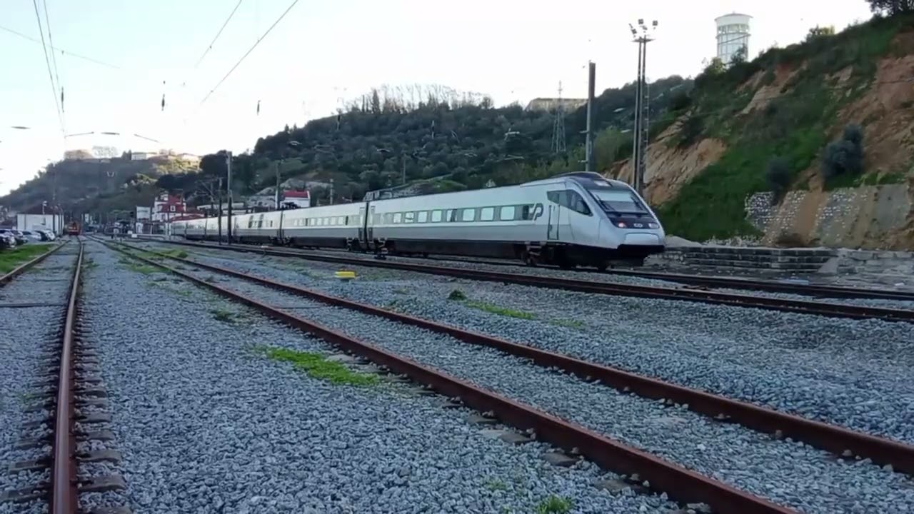 Movimento de comboios em Santarém 