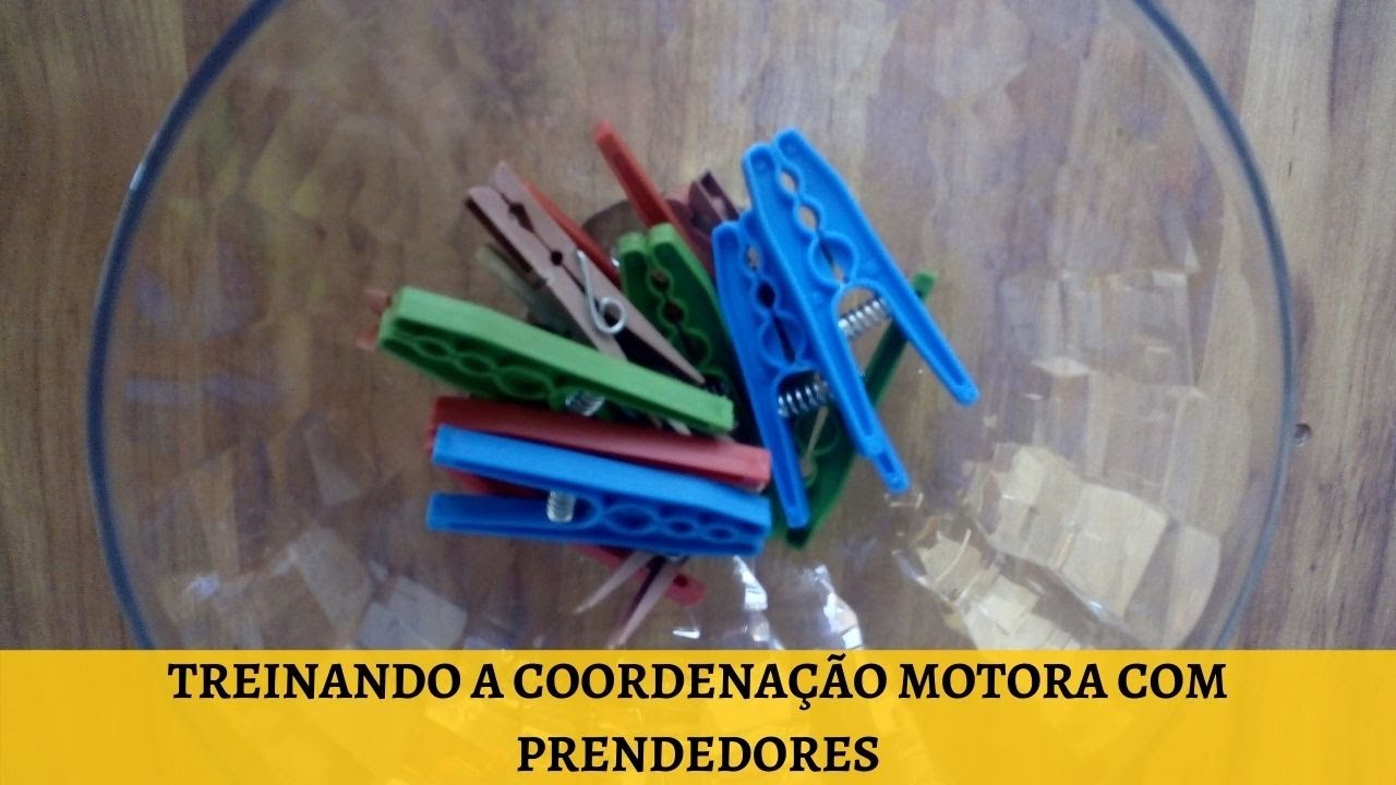 ATIVIDADE  DE COORDENAÇÃO MOTORA FINA COM PRENDEDORES