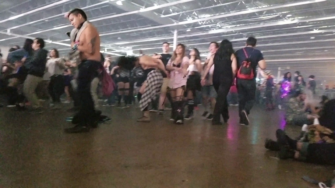 Lights All Nights 12-30-16 Day 1 - 12th Planet  - sitting down