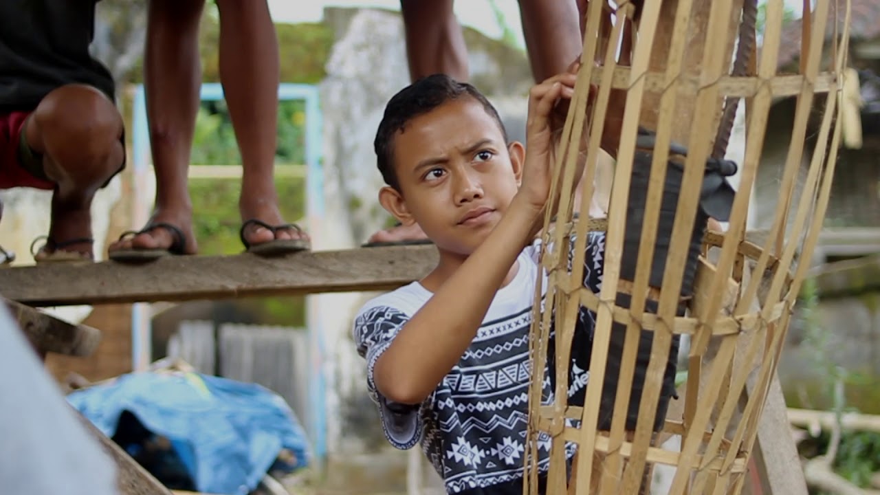 #ogoh-ogoh2019  Proses pembuatan (ngulat) ogoh-ogoh celuluk banjar susut kaja 2019
