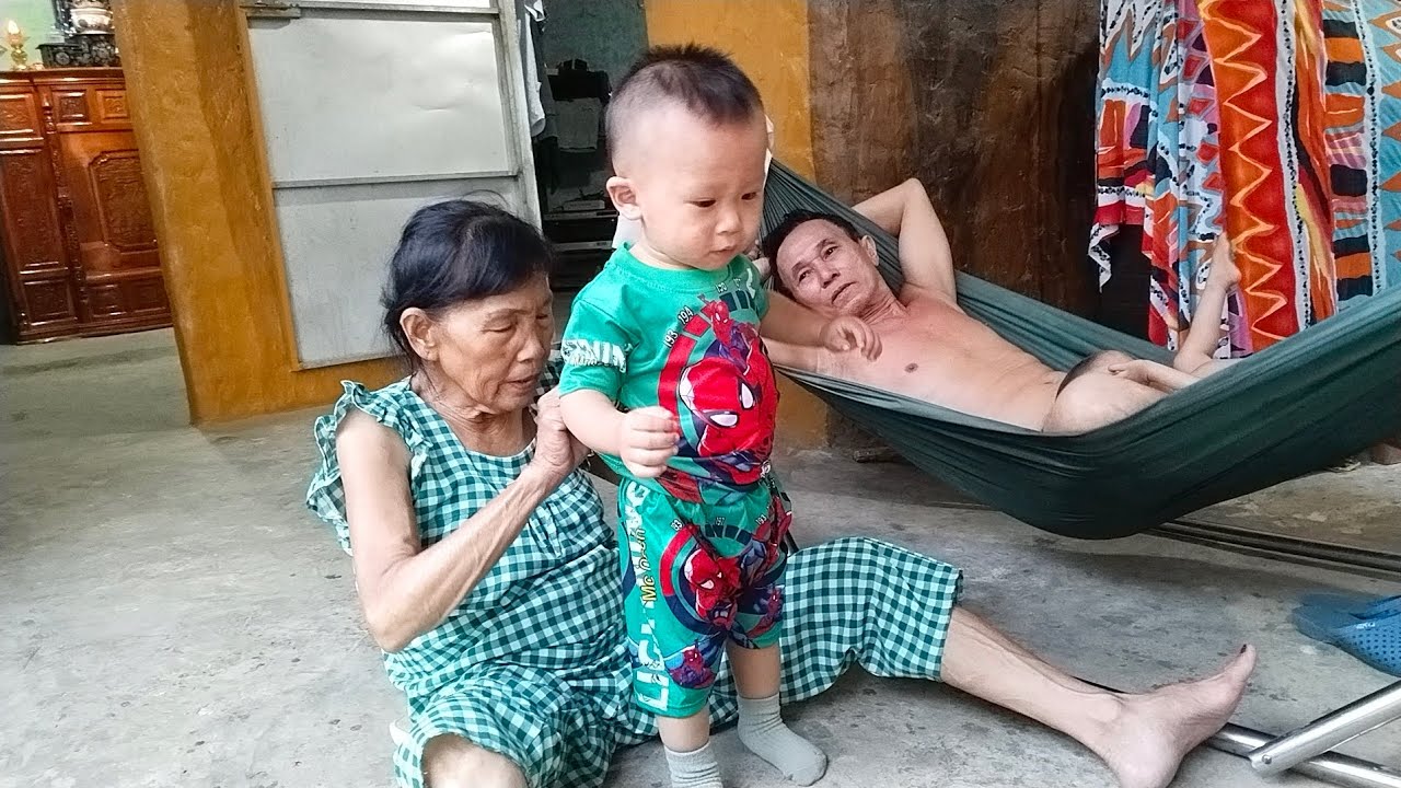 150k/5 Bộ đồ đẹp, Bà Nội Mua Cho Noen nha