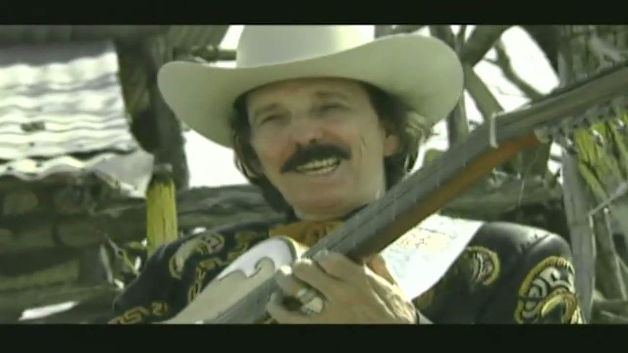 EZEQUIEL CORONADO (Video Oficial) - PONCHO VILLAGOMEZ Y SUS COYOTES DEL RIO BRAVO • Discos Del Bravo