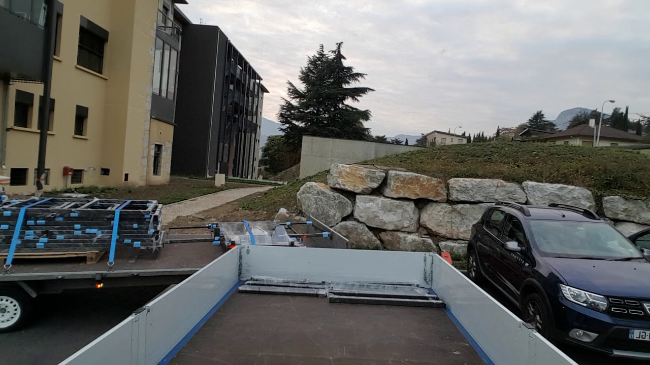 Manoeuvre camion remorque tradi