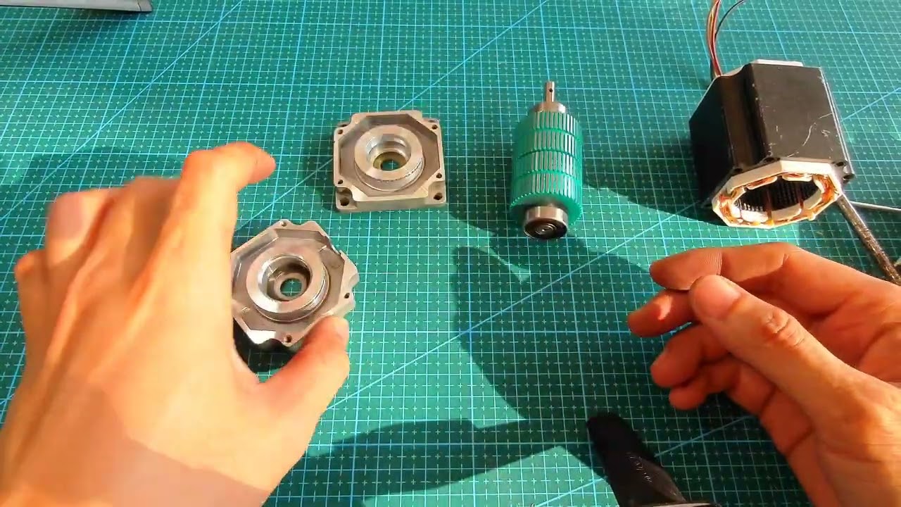 Tháo và bảo dưỡng động cơ bước. Cấu tạo và nguyên tắc hoạt động cơ bản của động cơ bước.