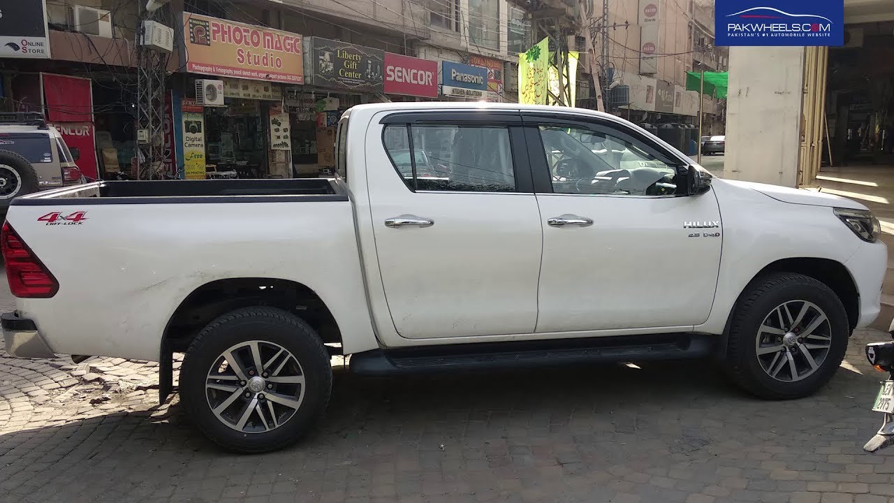 Toyota Hilux Revo 2.8L 2018  - Owner's Review: Price, Specs & Features | PakWheels