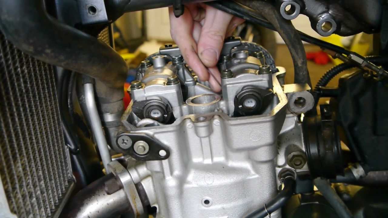 DRZ 400 - Valve Clearance Check