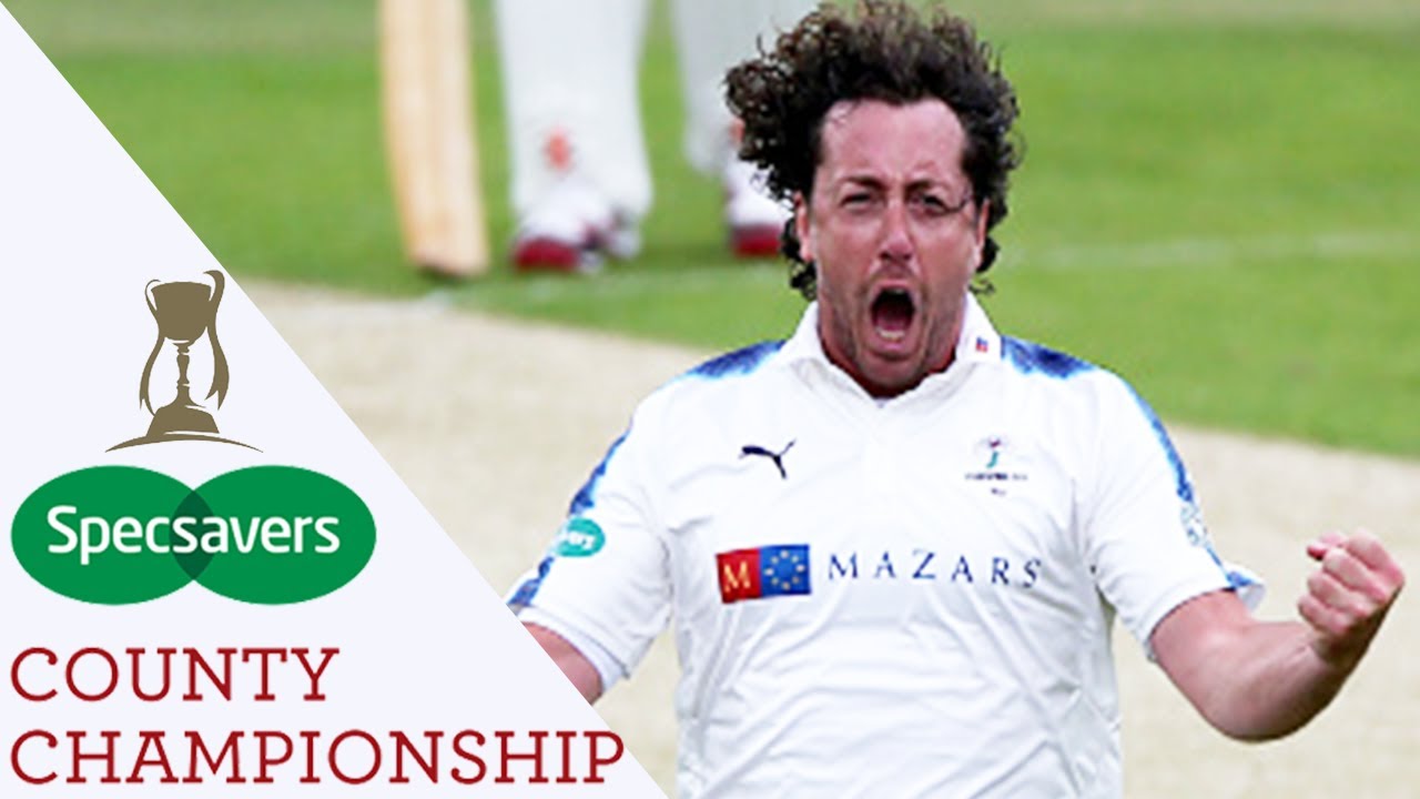 Yorkshire Dominate Lancashire: Highlights - Specsavers County Championship 2017