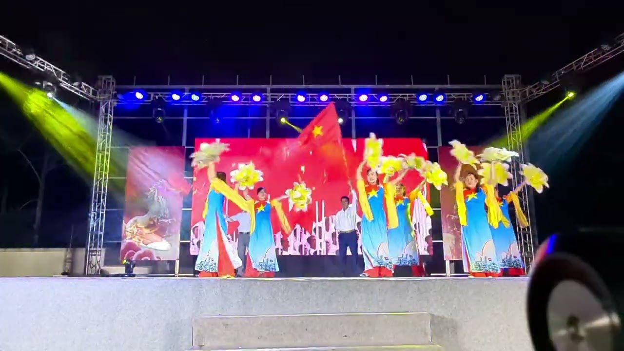 Múa Ca Ngợi Đảng Cộng Sản Việt Nam - CLB Nà Pán - Lão Bà Bà TV