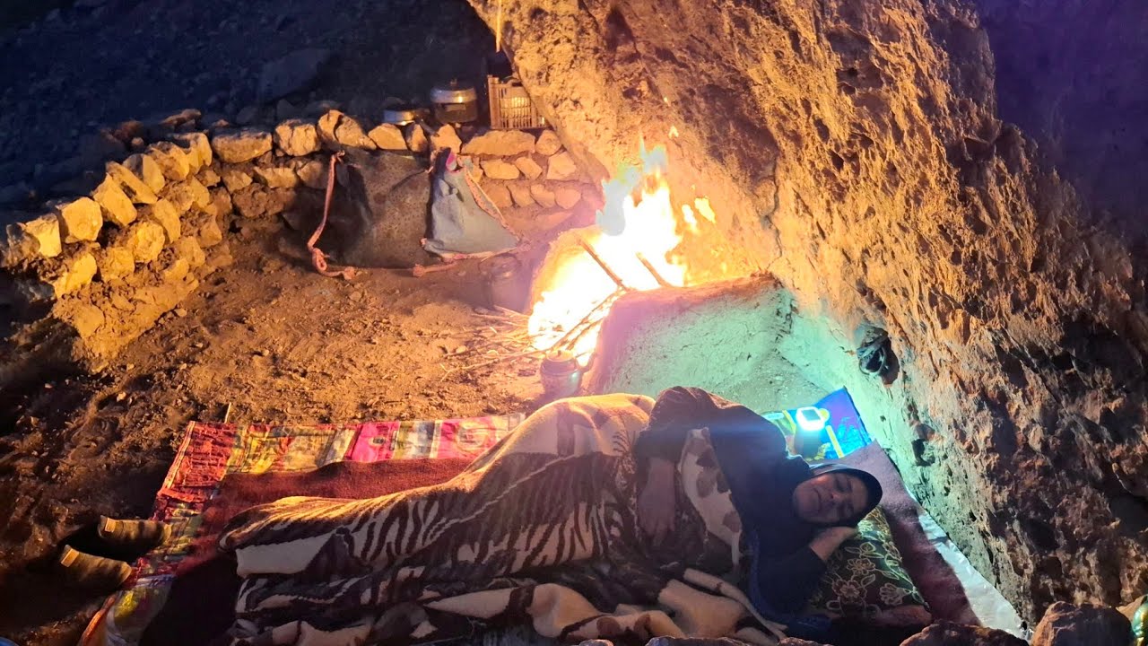 Elderly Mother Alone in the Zagros Mountains | Gathering Firewood and Sleeping in a Cave