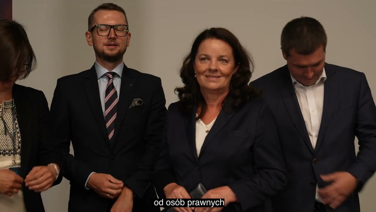 Wręczenie decyzji o wsparciu firmie Wiśniowski - biznes w Małopolsce rozkwita!
