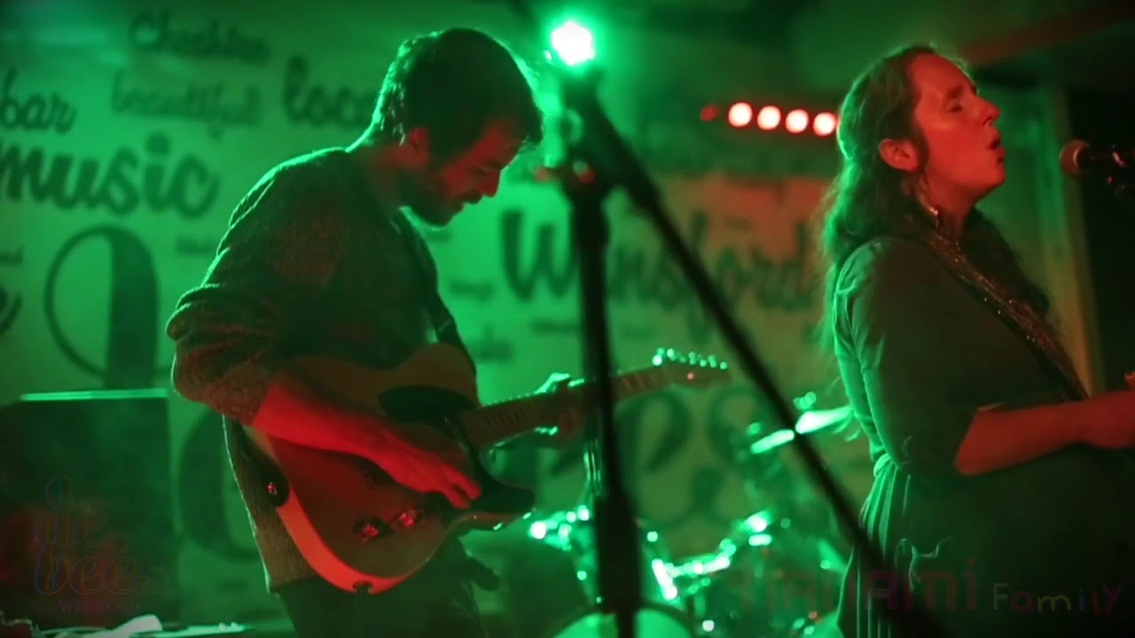 HANAMI FAMILY - OUT HERE WITH US (live) Album 'Trailer made' Filmed DE BEES, WINSFORD