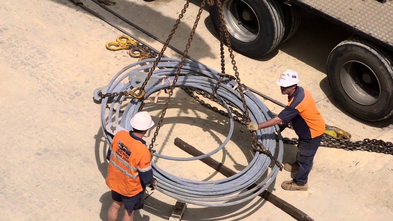 Behind the Hoarding - Installing the Tower Crane | RMIT University