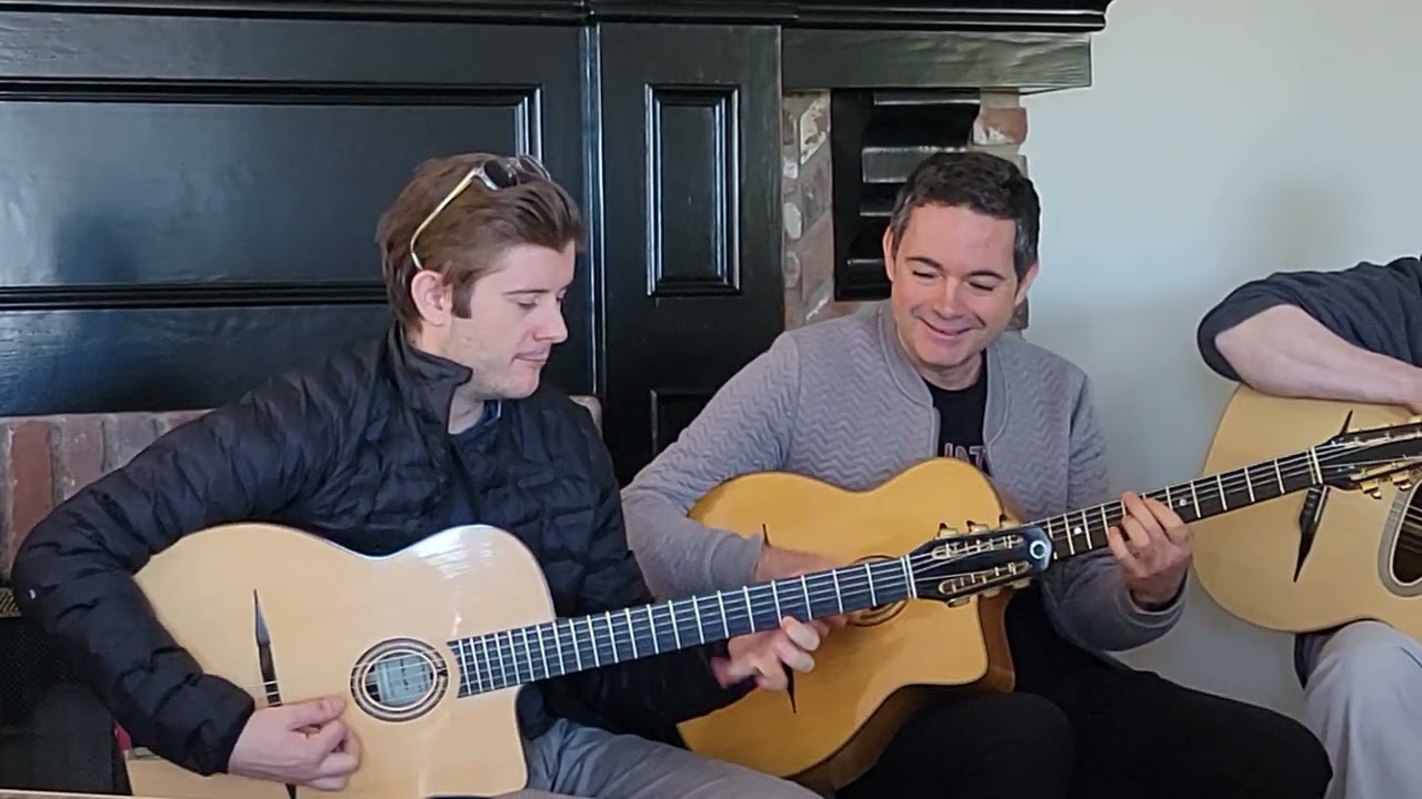 Robin Nolan and Tommy Davy play Gypsy Guitar - Douce Ambience. LA, California.