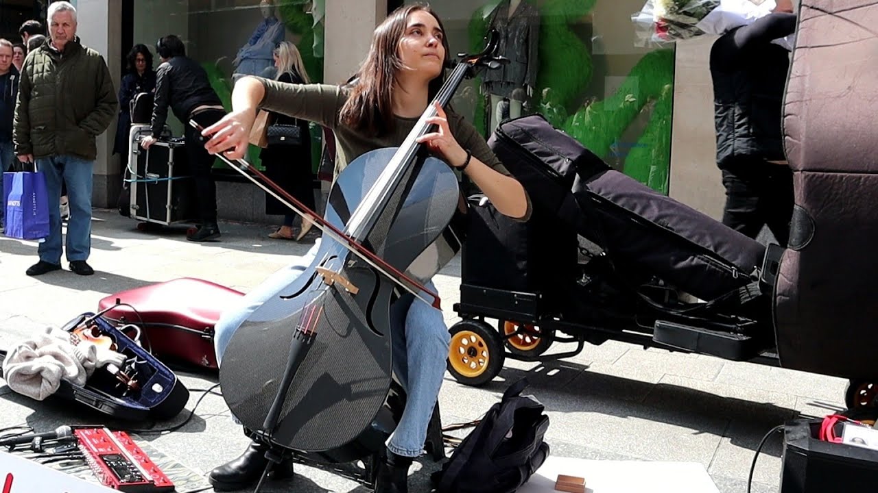 Crowd Stops For An Incredibly Unique Performance of 