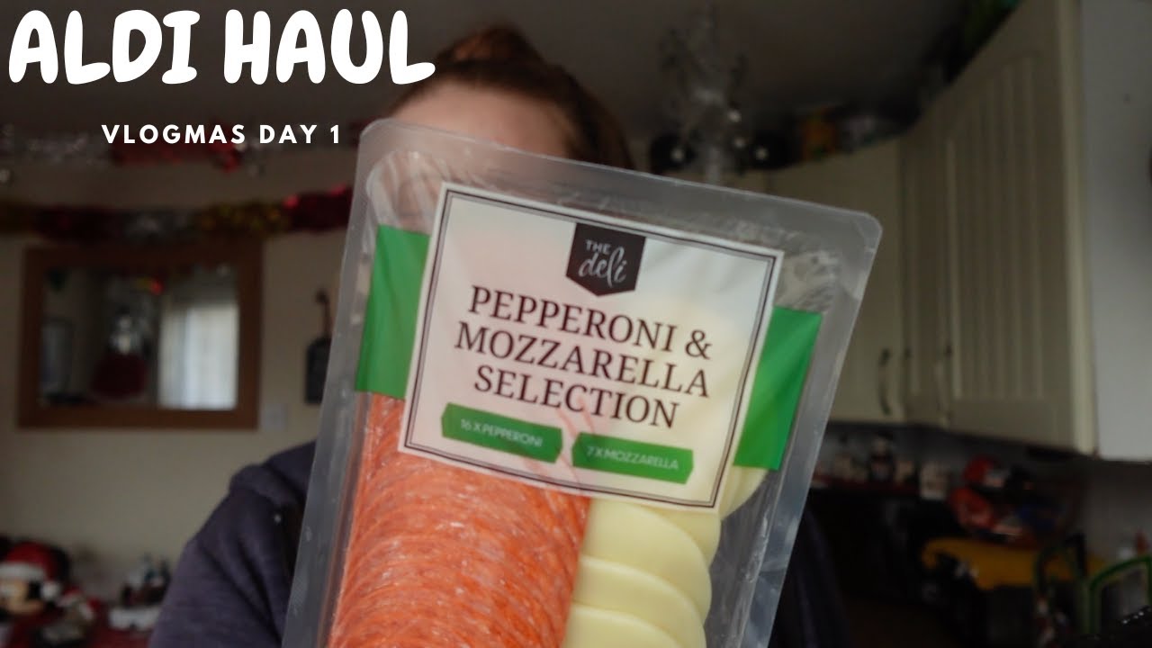 Vlogmas Day 1 - Aldi Haul