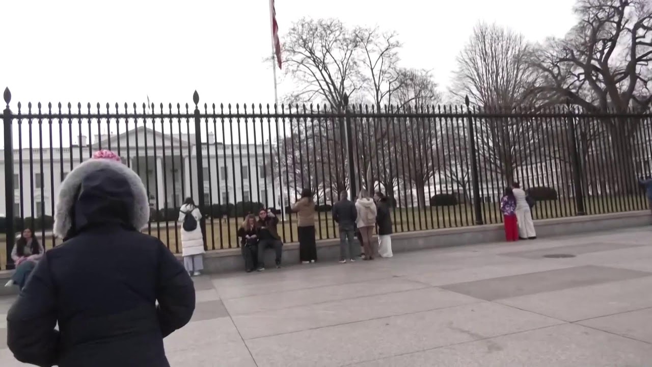 🚨 EN VIVO WASHINGTON: J&uacute;bilo y tensi&oacute;n frente a la Casa Blanca tras la ca&iacute;da de Maduro