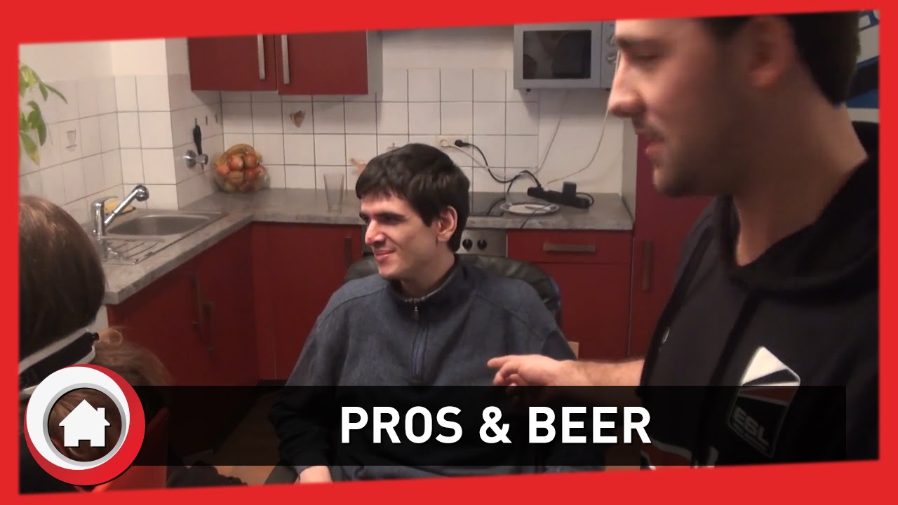 Hier sind die Pros :) UND jede Menge Bier :)