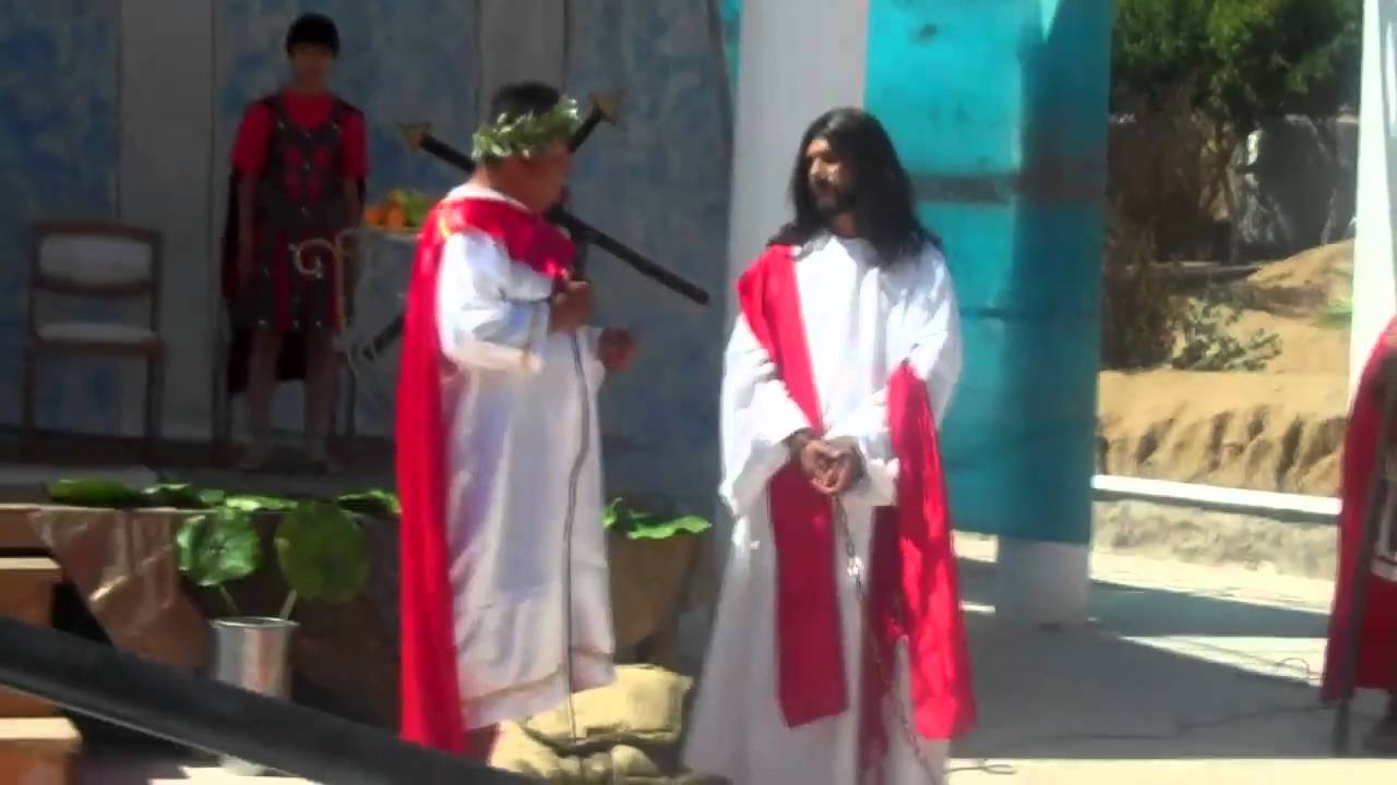 Representación del viacrucis - Parte 1