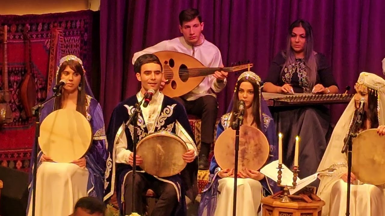 BƏYİMXANIM VƏLİYEVANIN TƏQDİMATI