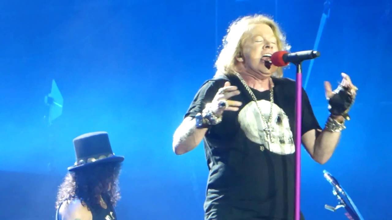 It's so Easy & Mr. Brownstone - Guns'n'Roses. Nissan Stadium, Nashville, TN. July 9, 2016.
