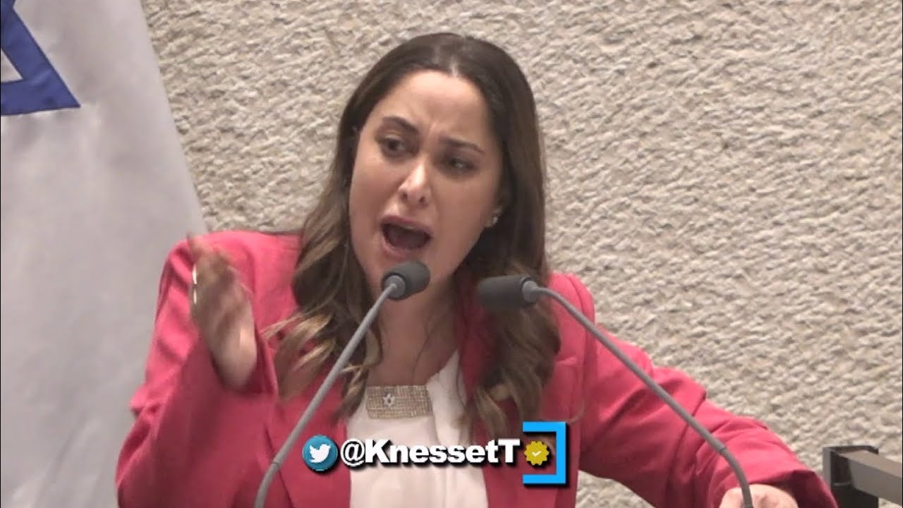 השרה מאי גולן במליאת הכנסת - רבה עם ח"כ מירב בן ארי ויפעת שאשא ביטון, יוצאת נגד רה"מ לשעבר אהוד ברק