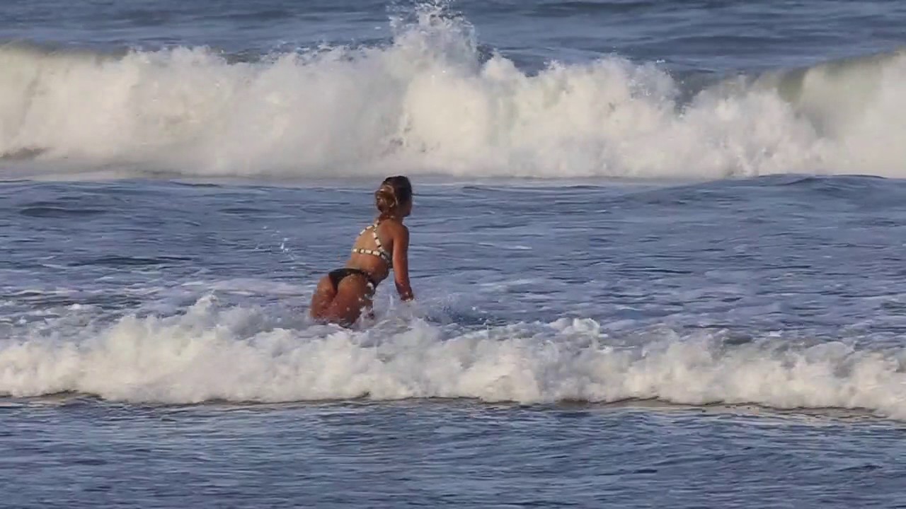 JULIA CAMARGO |  Costa Rica - July 2017