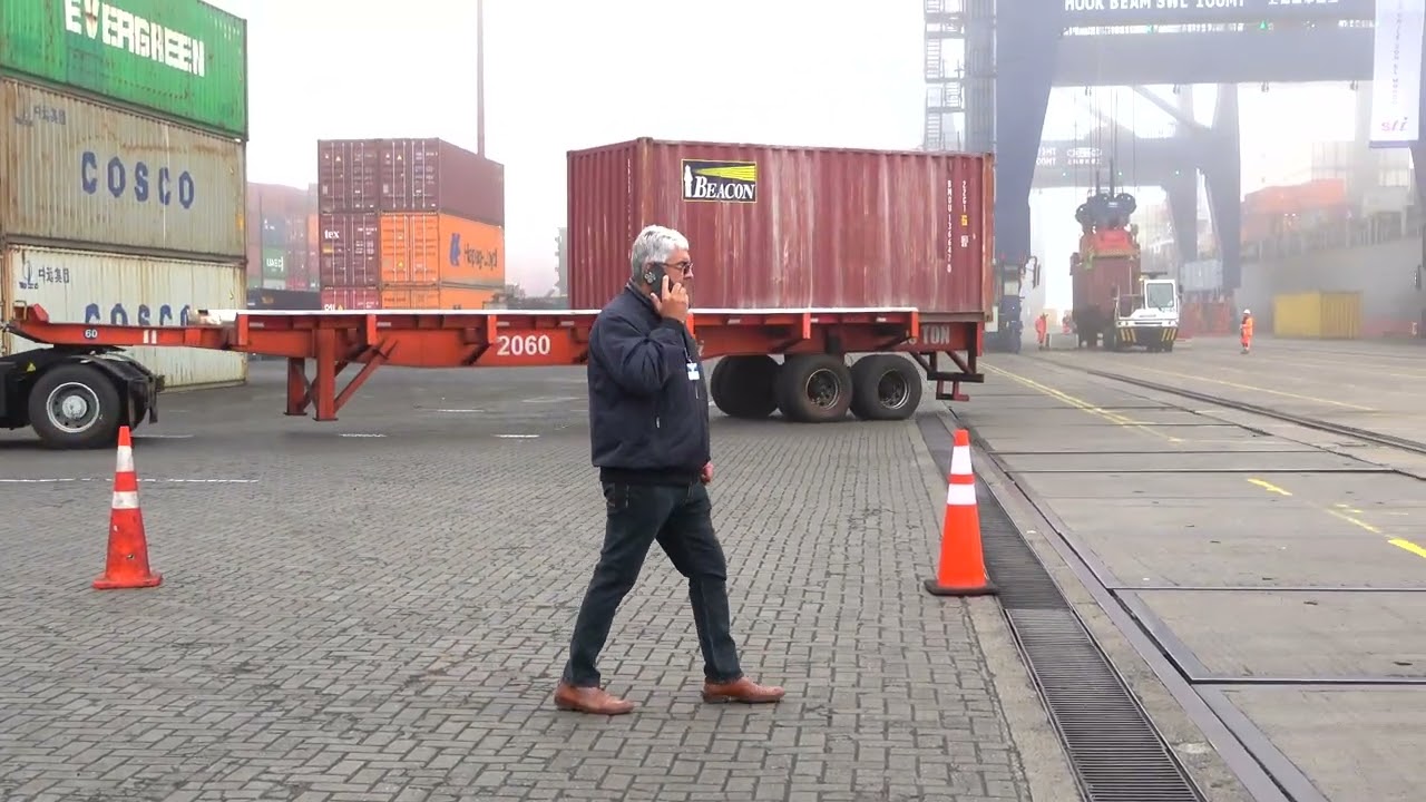 Chancay preocupa a camioneros chilenos