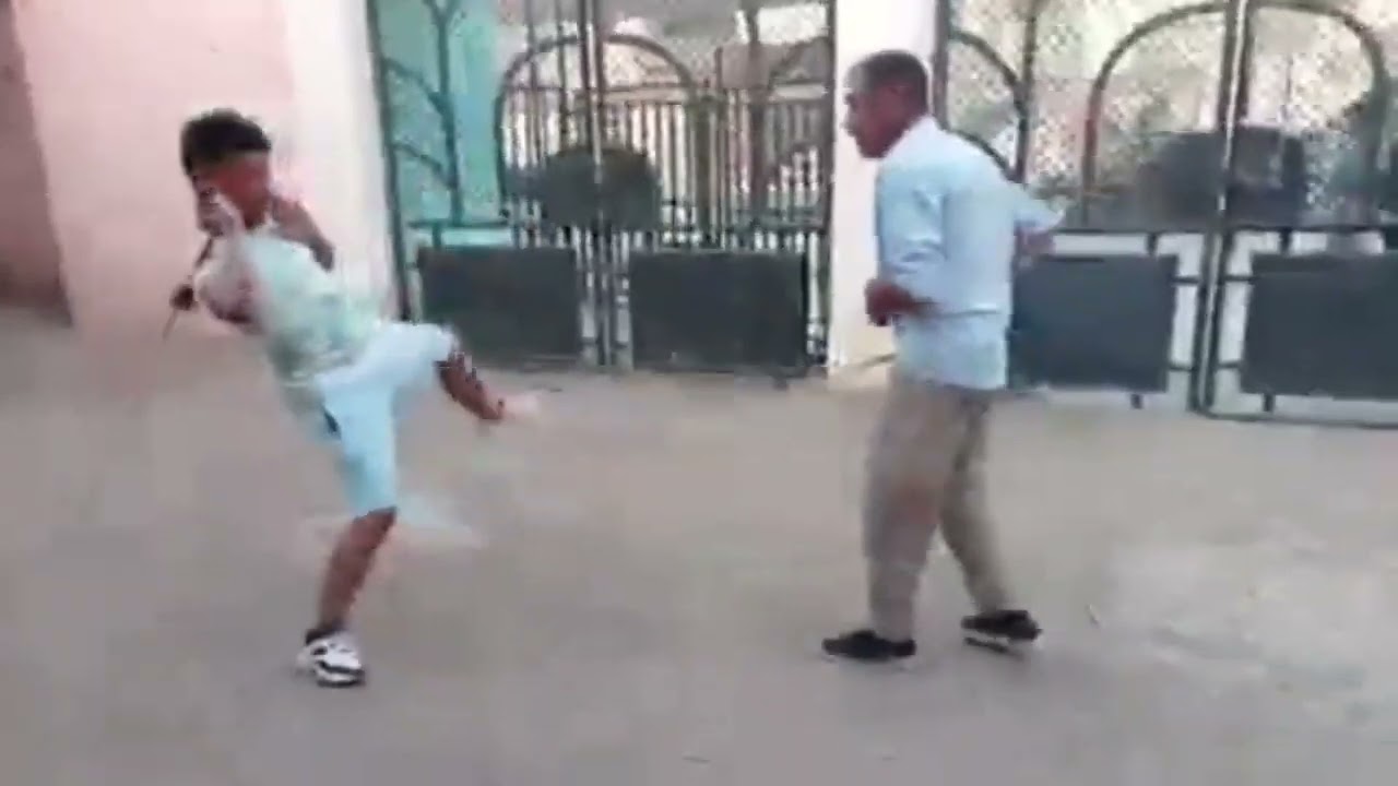 العصا التقليدية مع الشيخ بودينار حصة تدريبية Algérien Traditionnelle Combat Stick Oran